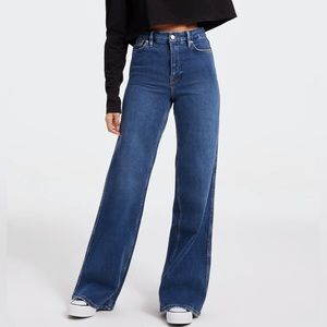 Good American Good Skate Cashmere Jeans